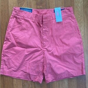 NWT men’s vineyard vine Nantucket red shorts. Size 30